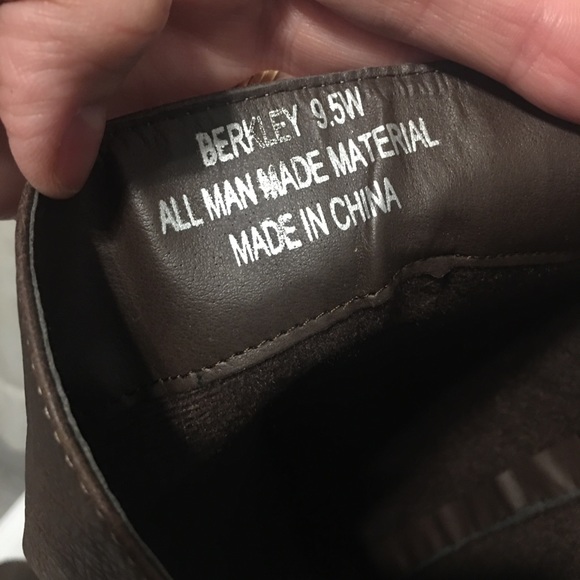 Avenue Brown Boots - Picture 11 of 11